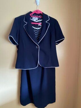 Classic Navy Blue 2-Piece Dress w/Jacket and belt